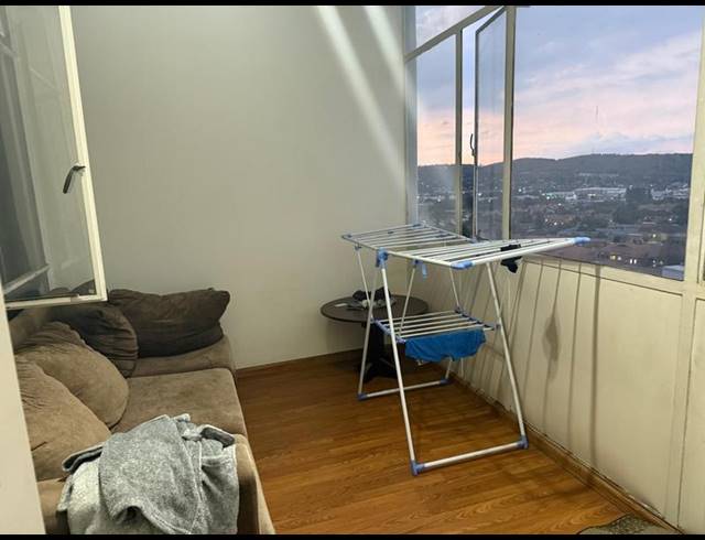 1 BEDROOM PROPERTY TO RENT IN BEDFORD GARDENS